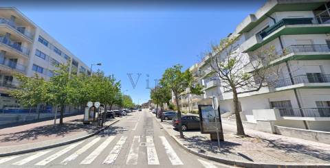 Terreno para Construção (cave + r/c + 3 pisos) na Maia (Águas Santas)