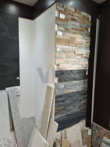 PORTO - TRESPASSE DE LOJA MUITO BEM LOCALIZADA -  (Em funcionamento!) - Circunvalação