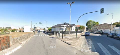 Moradia com Terreno - Ao H. S. João (S. Mamede de Infesta)