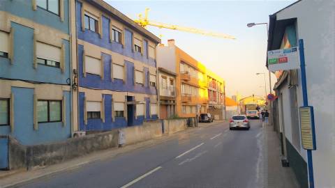 Gostava de construir próximo ao H. S.João? Terreno p/ Construção (com pré-projeto para 10/12 hab.)