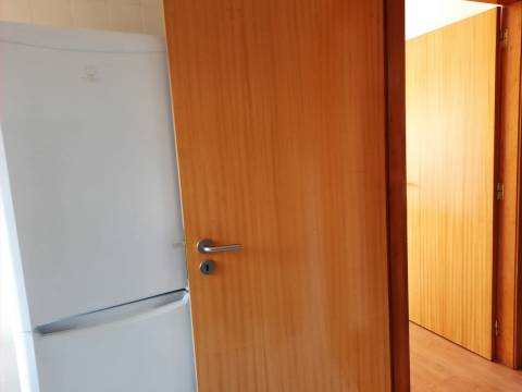 T1 c/ lugar de garagem - Quinta do Covelo (Porto)