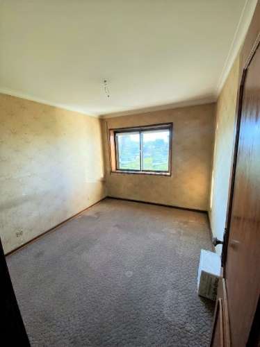 T2+1 c/ garagem e varanda - Monte dos Burgos