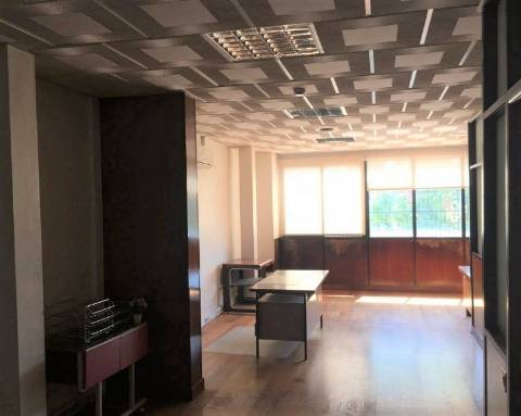 Escritório c/ 225m² - Maia (Aeroporto)