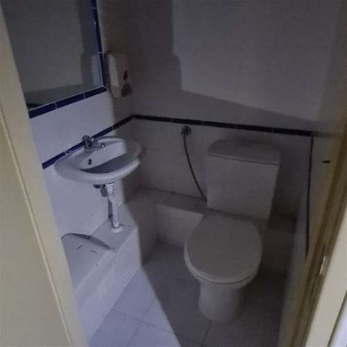 Loja + garagem (total 237m²) - Campanhã (Praça das Flores)