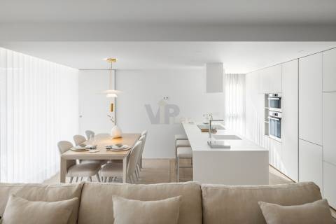 T3 NOVO c/ varanda (17m²) - Carvalhido / Ramalde - Imóvel Premium!