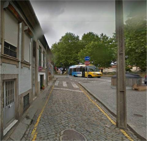 Moradia na Circunvalação, a 650m do Hospital de S. João e IPO