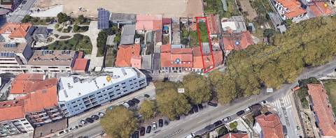 Moradia na Circunvalação, a 650m do Hospital de S. João e IPO