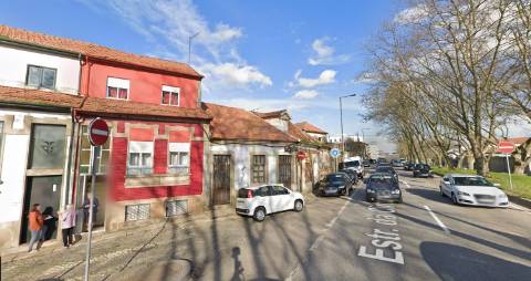 Moradia na Circunvalação, a 650m do Hospital de S. João e IPO