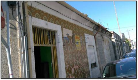 Moradia na Circunvalação, a 650m do Hospital de S. João e IPO