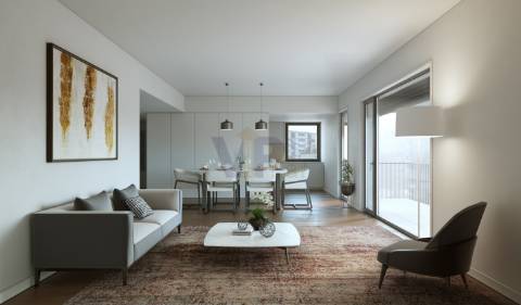 T3 Novo c/ varanda - Porto (Paranhos)