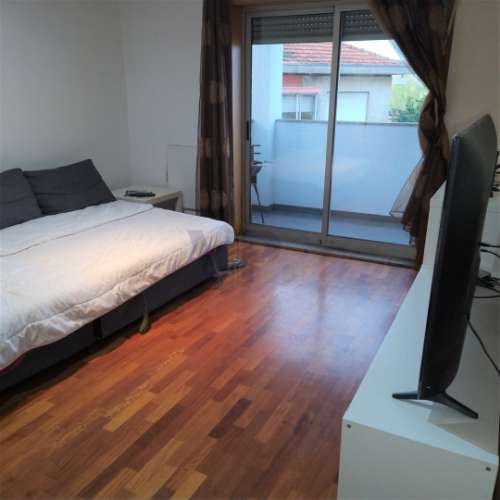 Excelente T1 c/ garagem - Ao Polo Universitário (Porto)