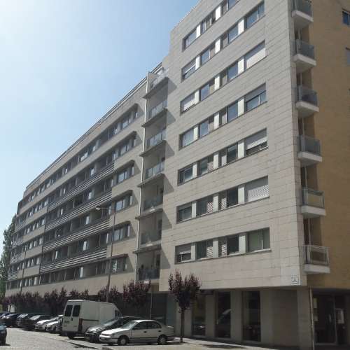 Loja Excelente - Ao H. S. João / Às Faculdades /LPCC