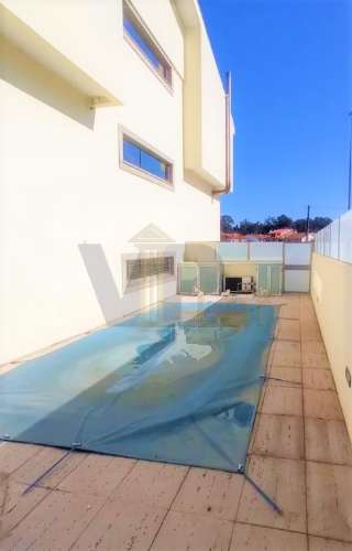 Moradia T4 c/ Piscina, Churrasqueira e Jardim - Maia