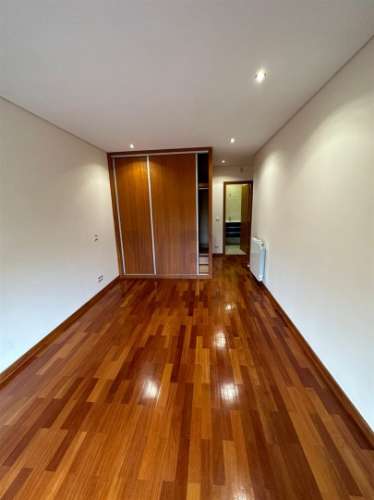 Moradia T4 c/ Piscina, Churrasqueira e Jardim - Maia