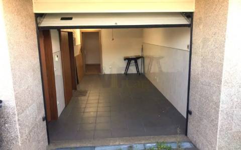 Moradia T4 c/ Piscina, Churrasqueira e Jardim - Maia