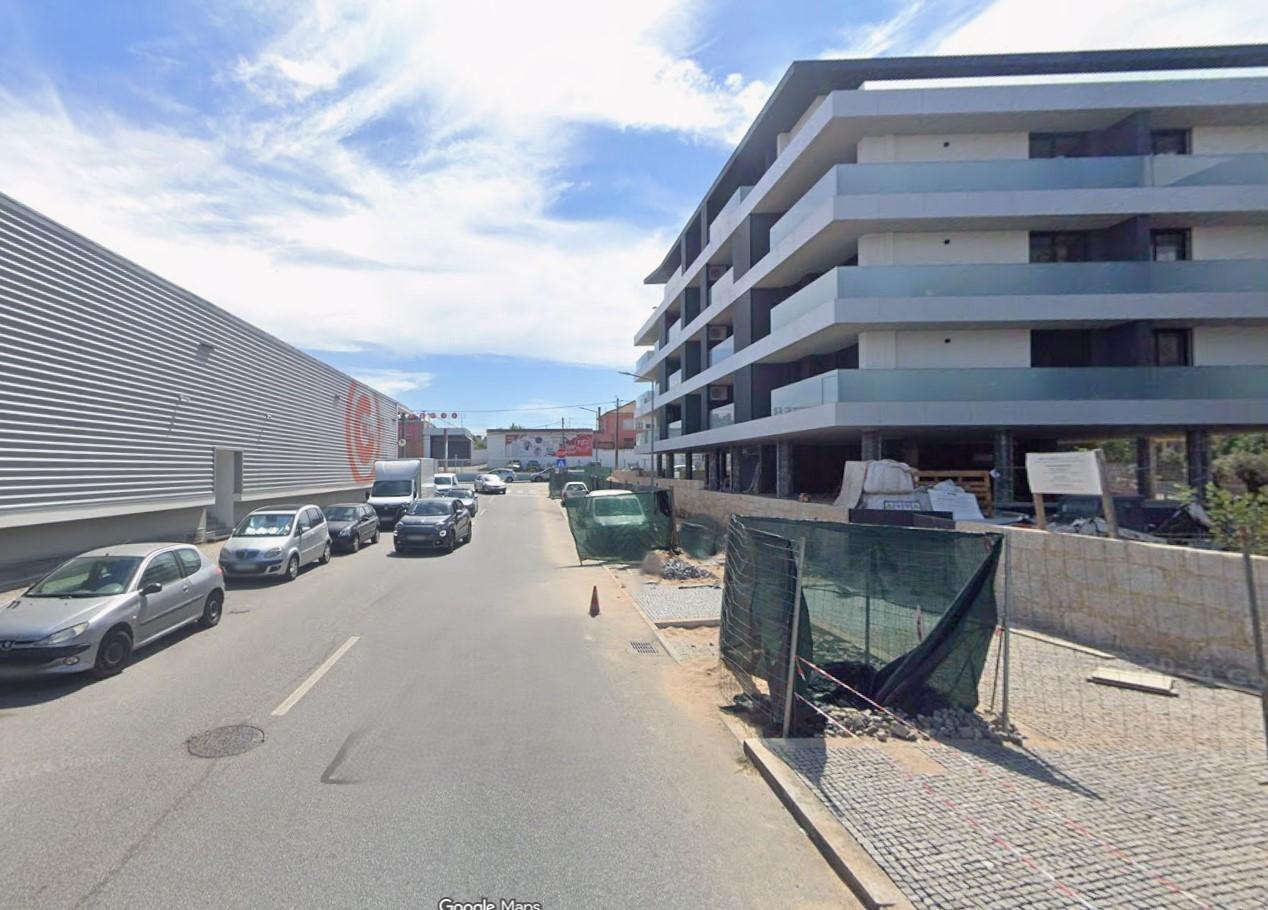 Terreno Próx. ao Hospital S. João (a 6 min.)