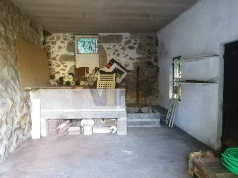 Moradia com Quinta T5 triplex - Roriz (Santo Tirso)
