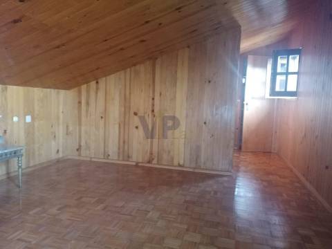 Moradia com Quinta T5 triplex - Roriz (Santo Tirso)