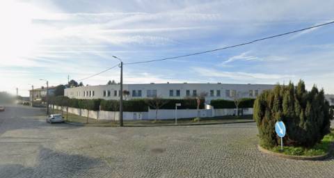 Terreno c/ 2212m² p/ Construção - Pedrouços (à Milaneza)