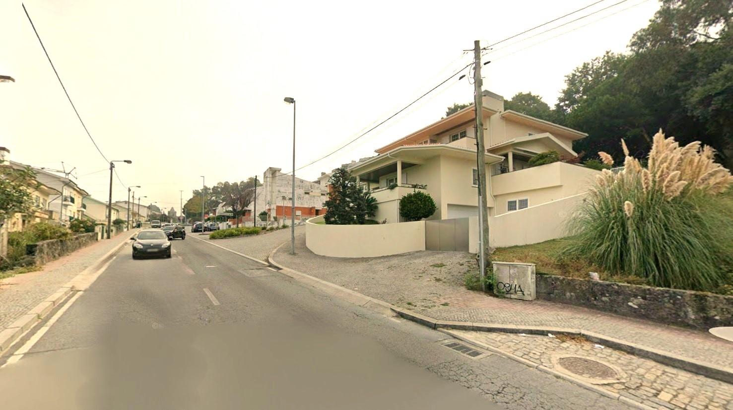 Terreno c/ 2212m² p/ Construção - Pedrouços (à Milaneza)