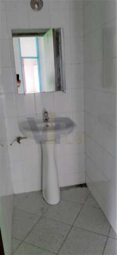 Loja c/ 212m² + Logradouro - Centro de S. Mamede de Infesta