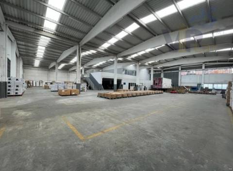 Armazém  Venda em Alfena,Valongo