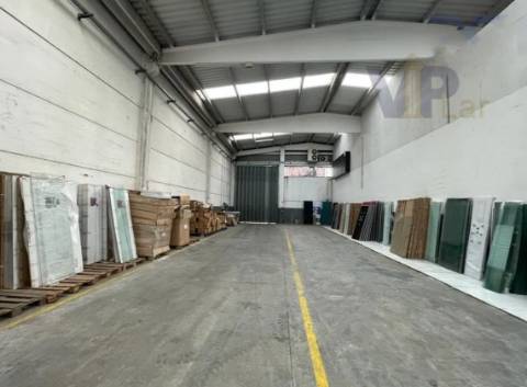 Armazém  Venda em Alfena,Valongo