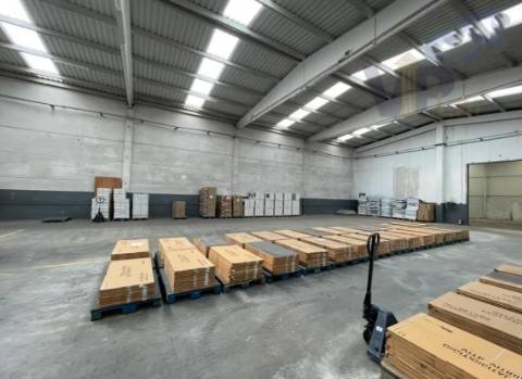 Armazém  Venda em Alfena,Valongo