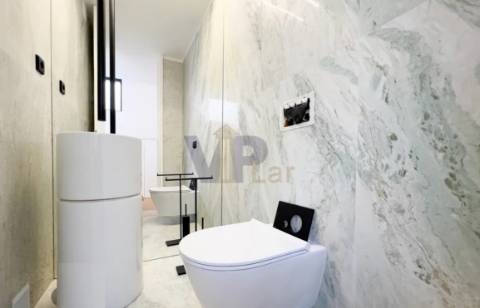 Moradia T2+1 c/ Jardim e Terraço - Quinta da Caverneira (Águas Santas, Maia)