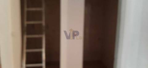 Loja c/ 65m² - À Rua D. Afonso Henriques