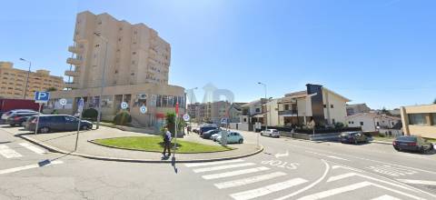 2 Moradias c/ Terreno - Ao centro de Rio Tinto