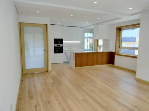Apartamento T3 Venda em Aldoar, Foz do Douro e Nevogilde,Porto