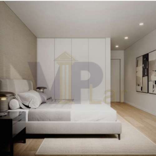 Moradia T4 NOVA c/ Jardim- Madalena (Vila Nova de Gaia)