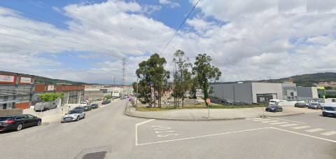 Terreno p/ construção de Armazém / Indústria na Zona Industrial de Alfena