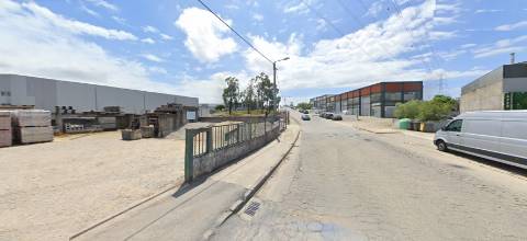 Terreno p/ construção de Armazém / Indústria na Zona Industrial de Alfena