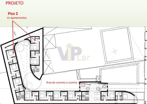 Edifício com Moradia + Ilha Ilha c/ 7 casas para recuperar no Amial