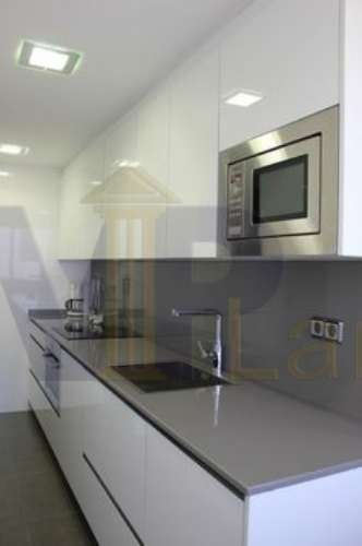 T1 NOVOS - Ao H.S. João / Pólo Universitário do Porto