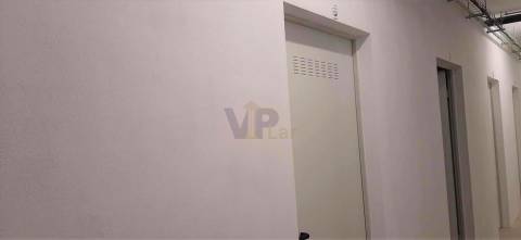 Excelente T3 NOVO, no centro de Rio Tinto (Metro)