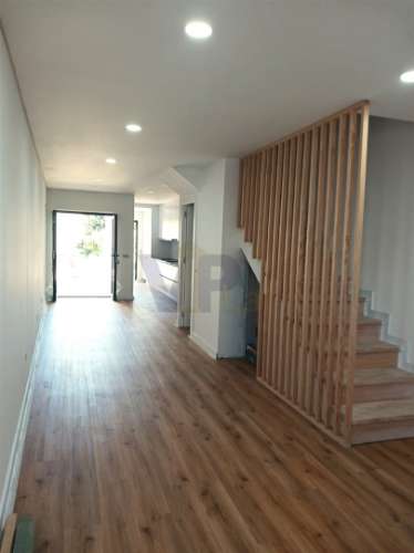 Moradia em Banda T3 DUPLEX Venda em Ramalde,Porto