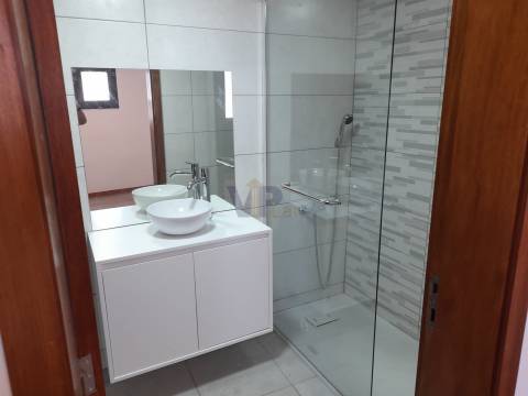 Moradia T3 Venda em Ramalde,Porto