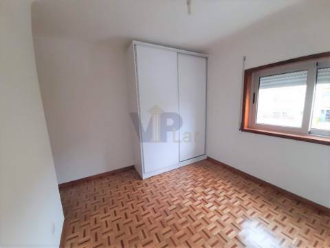 T3 Renovado com garagem Box - Rio Tinto