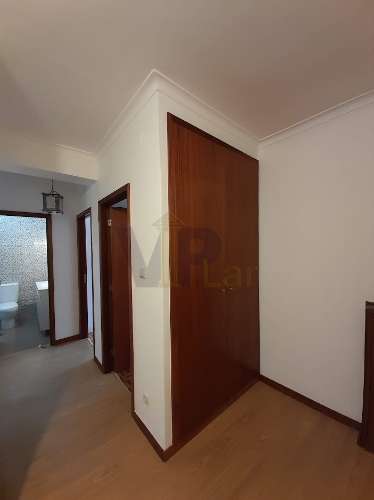 T3 Renovado com garagem Box - Rio Tinto