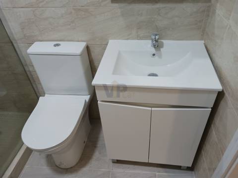 Andar Moradia T1 Venda em Rio Tinto,Gondomar