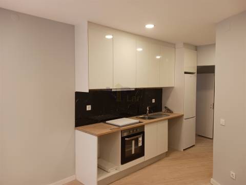 Andar Moradia T1 Venda em Rio Tinto,Gondomar