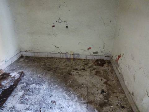 Terreno c/ 252m² c/ Moradia T2 - S. Mamede de Infesta