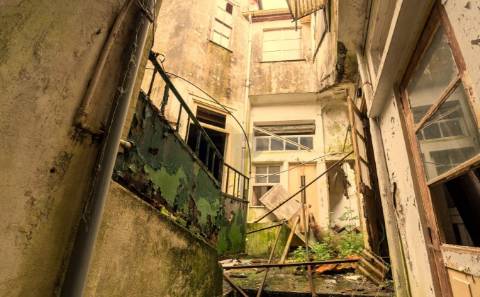 Prédios c/ PIP p/ 7 frações T2 - Av. República, Vila Nova de Gaia