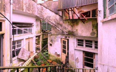 Prédios c/ PIP p/ 7 frações T2 - Av. República, Vila Nova de Gaia