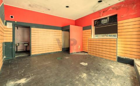 Prédios c/ PIP p/ 7 frações T2 - Av. República, Vila Nova de Gaia