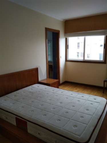 T2 mobilado e equipado c/ garagem - Porto (Ramalde)