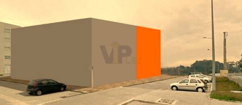 Aos Construtores: Terreno p/ Prédio c/ 28x T2  Maia (Águas Santas)